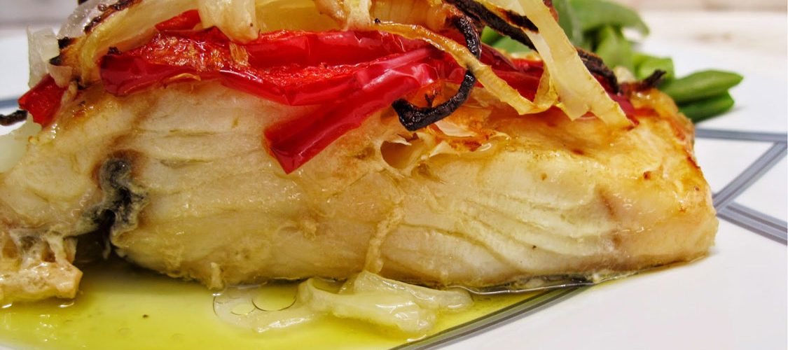 Bacalhau No Forno Com Pimentos Que é Uma Delícia à Moda Do